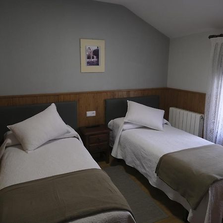 Hostal Restaurante Goya Пьедраита Экстерьер фото
